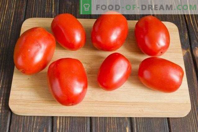 Tomates marinados con aderezo de zanahoria
