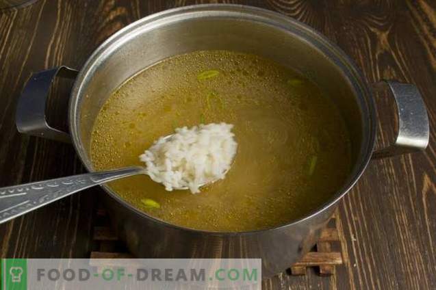 Vegetarijanska juha z oreščkom z zelenjavo