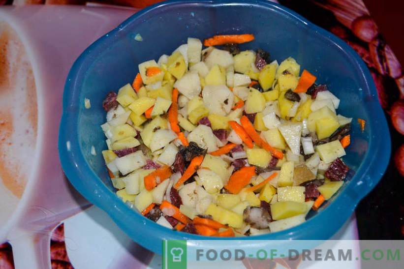 Pečenka - krompir z gobami in dimljena klobasa, okusen recept za goste