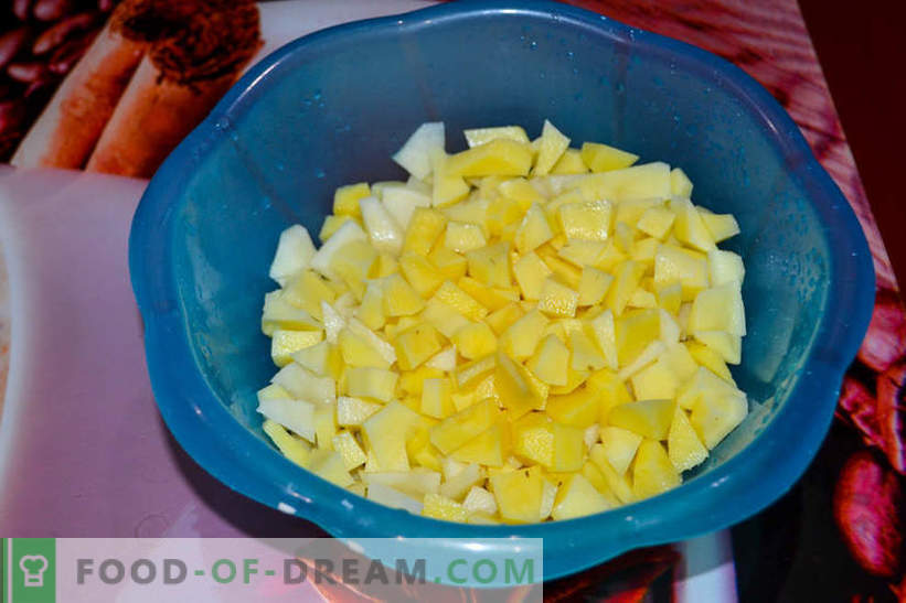 Pečenka - krompir z gobami in dimljena klobasa, okusen recept za goste