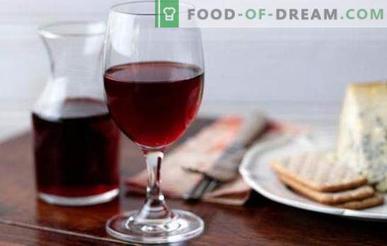 Rdeče vino doma je dragocen naravni proizvod. Recepti za rdeče vino doma iz jagod in marmelade