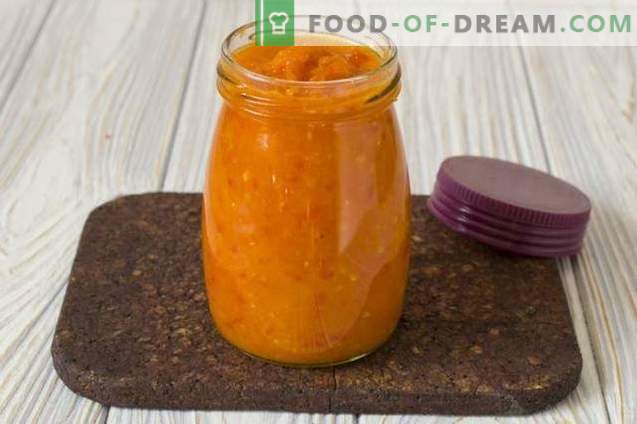 Peneča paradižnikova omaka iz svežih paradižnikov