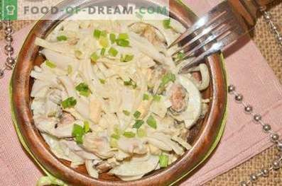 Salat mit Muscheln und Tintenfisch